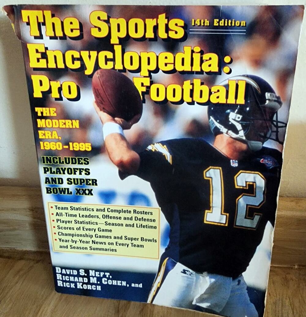 The Sports Encyclopedia Pro Football Neft Cohen 1996 14th Edition NFL 1960-1995